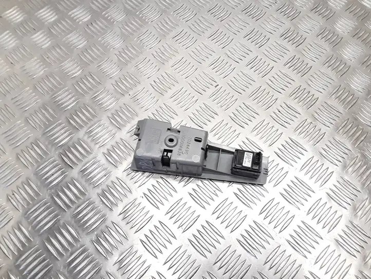BMW 7 E65 E66 (2001 - 2008) 7024490 Кнопка стеклоподъемников — фото 3