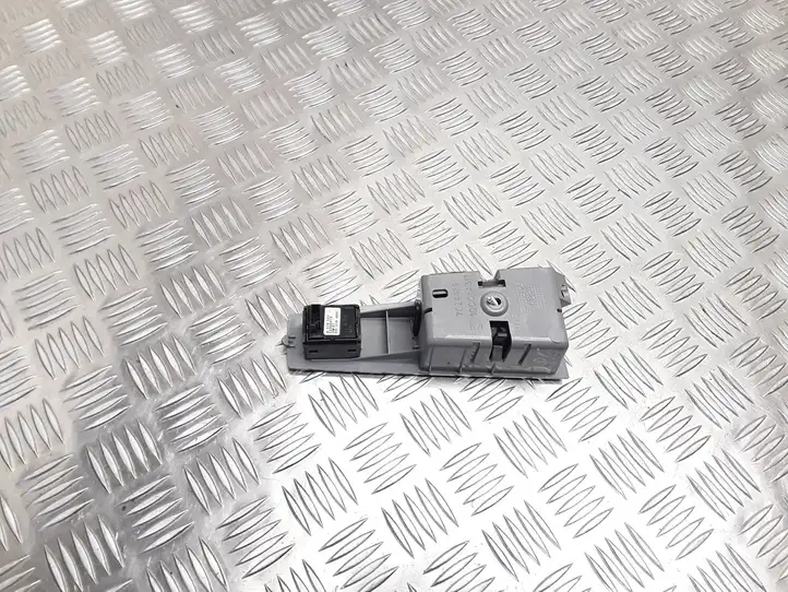 BMW 7 E65 E66 (2001 - 2008) 7024480 Кнопка стеклоподъемников — фото 4