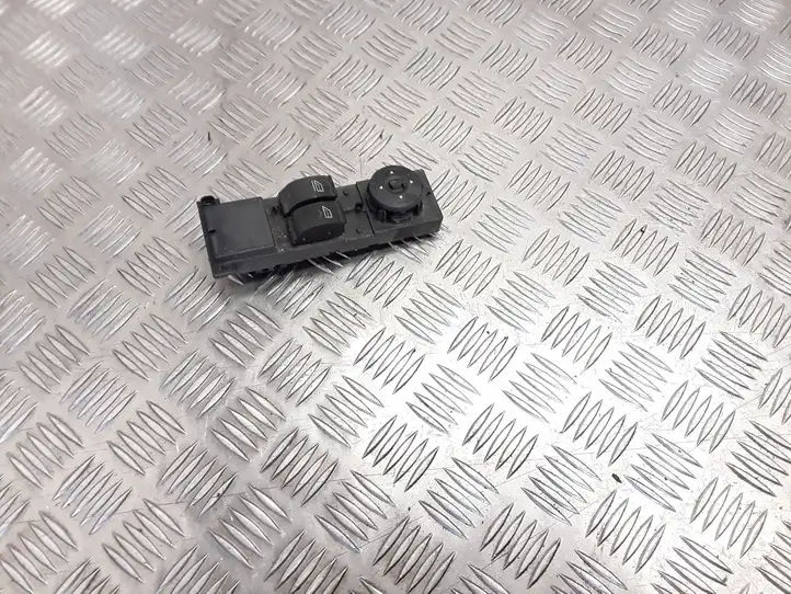 Ford C-MAX I (2003 - 2007) 3M5T14529CD Кнопка стеклоподъемников — фото 1