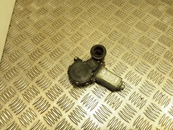 Toyota Avensis Verso (2001 - 2004) 8572044050 Стеклоподъемник задней двери — фото 1