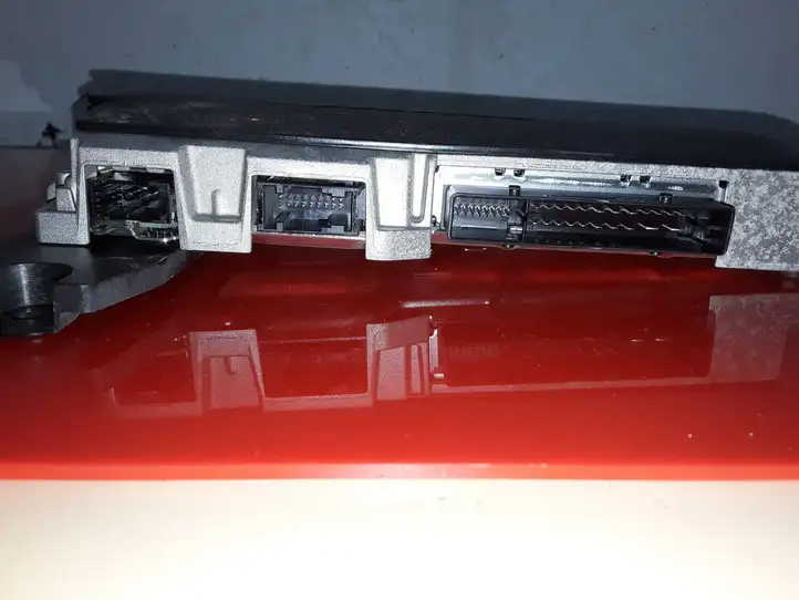 Audi A8 S8 D4 4H (2010 - 2014) 4G0035223C Усилитель звука — фото 2