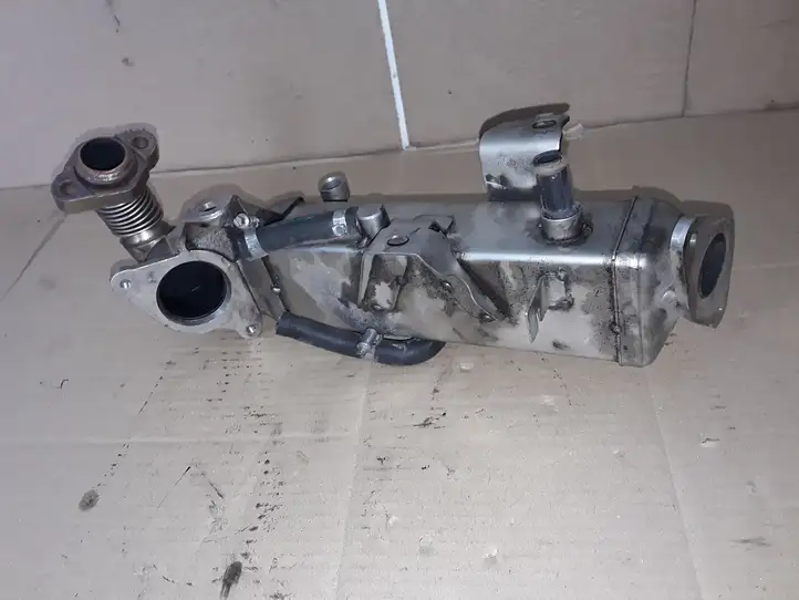 BMW 1 F20 F21 (2011 - 2019) 781075109 Охладитель клапана EGR — фото 4