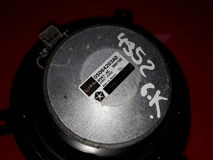 Dodge Nitro (2006 - 2011) 05064203AD Динамики задних дверей — фото 2