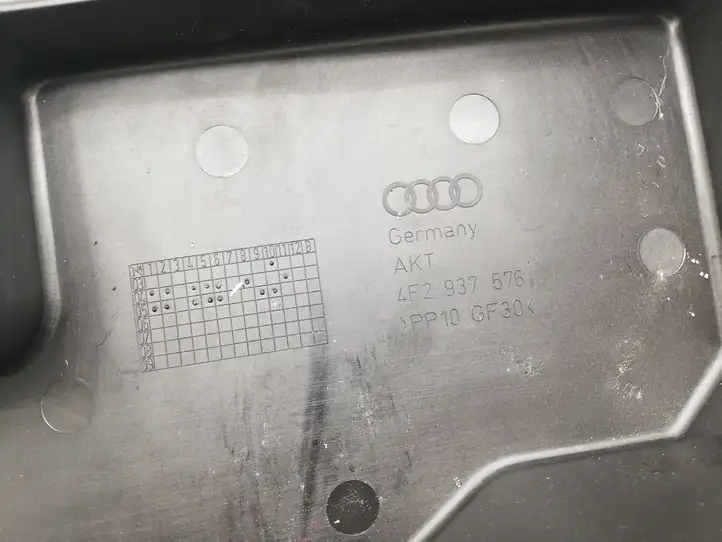 Audi A6 S6 C6 4F (2004 - 2008) 4F2937576 Крышка ящика предохранителей — фото 3