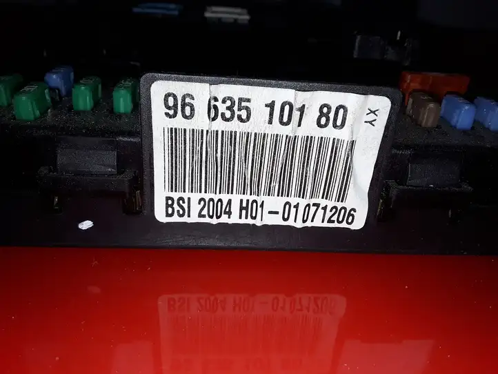 Citroen C4 I Picasso (2006 - 2013) 9663510180 Блок предохранителей — фото 3