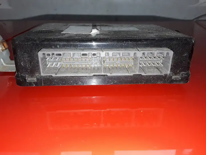 Hyundai Tucson JM (2004 - 2009) OKA111R Модуль комфорта — фото 2