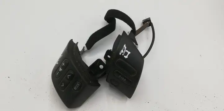 Toyota Corolla Verso AR10 (2004 - 2009) Кнопки на рулевом колесе — фото 1
