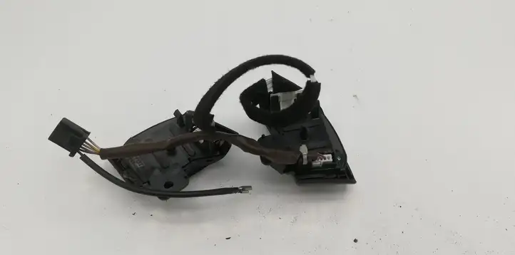 Toyota Corolla Verso AR10 (2004 - 2009) Кнопки на рулевом колесе — фото 2