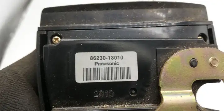 Toyota Corolla Verso E121 (2001 - 2004) 8623013010 Кнопки на рулевом колесе — фото 3