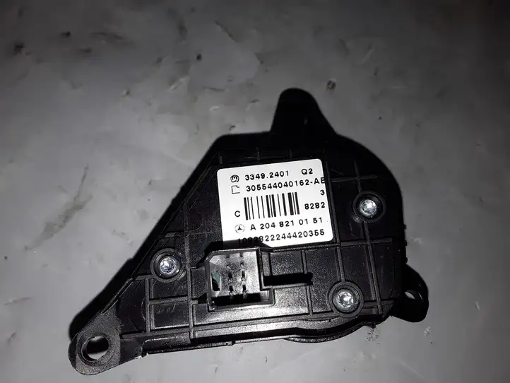Mercedes-Benz C W204 (2007 - 2014) A2048210151 Кнопки на рулевом колесе — фото 2