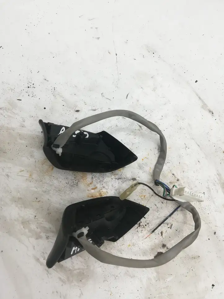 Mazda 5 (2005 - 2010) 153769 Кнопки на рулевом колесе — фото 3