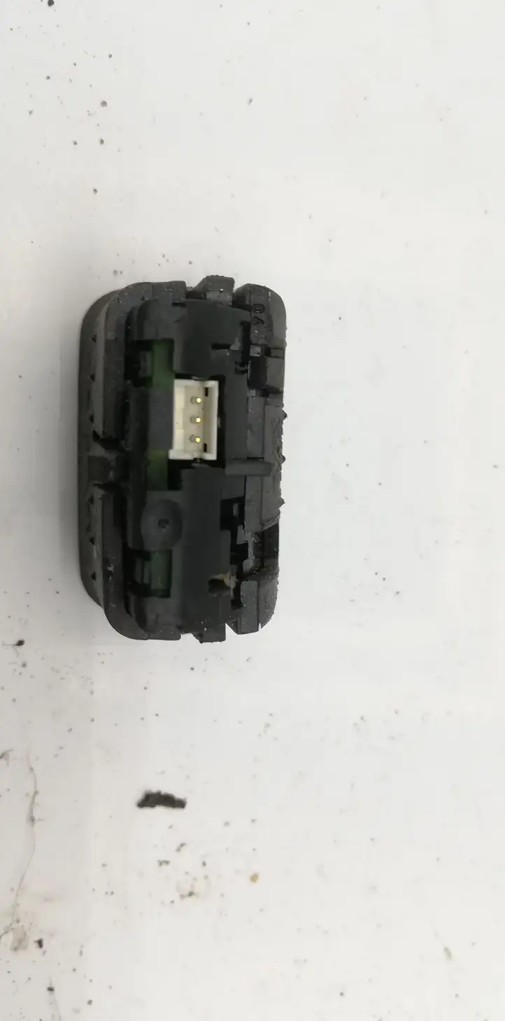 BMW 7 E65 E66 (2001 - 2008) 61331 Кнопки на рулевом колесе — фото 2