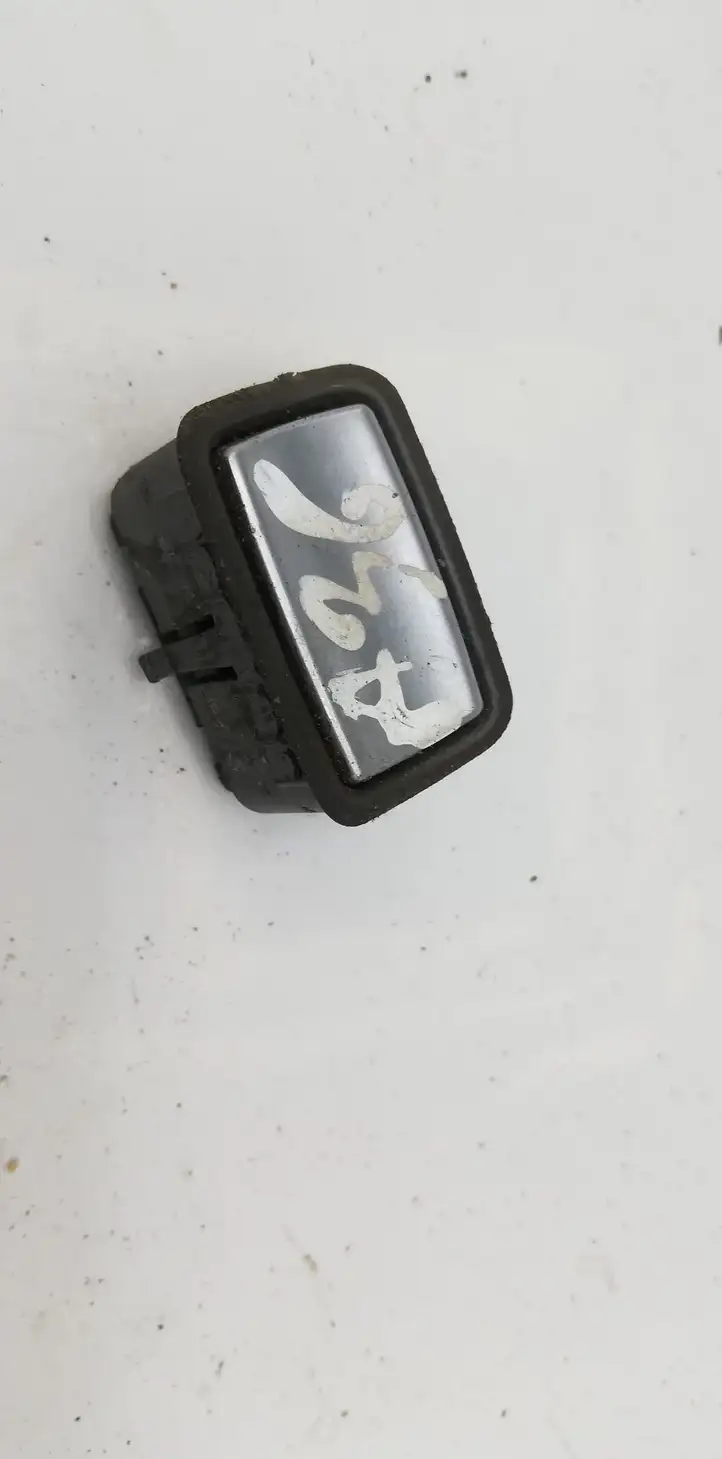 BMW 7 E65 E66 (2001 - 2008) 03006690 Кнопки на рулевом колесе — фото 1