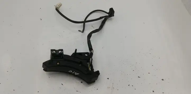 Toyota Previa (XR30, XR40) II (2000 - 2006) 75B037 Кнопки на рулевом колесе — фото 2
