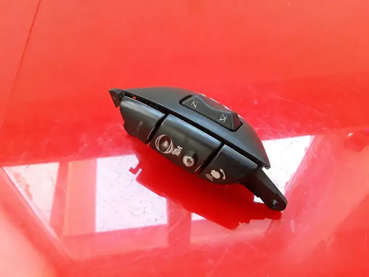 Jaguar S-Type (2004 - 2008) 2W9314K147AA Кнопки на рулевом колесе — фото 1