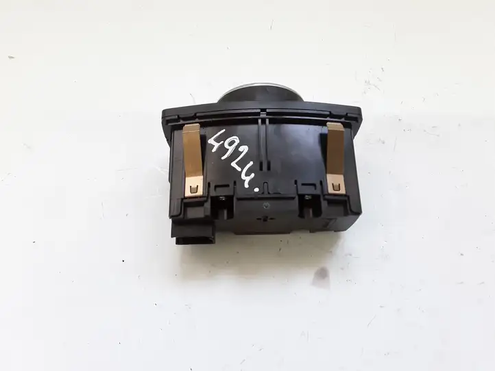 Ford Focus (2015 - 2019) F1ET13A024GB Включатель фонарей — фото 3