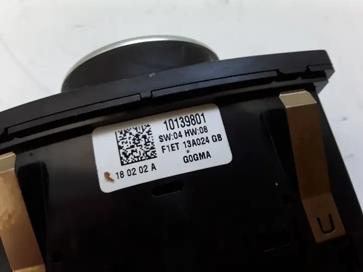 Ford Focus (2015 - 2019) F1ET13A024GB Включатель фонарей — фото 4