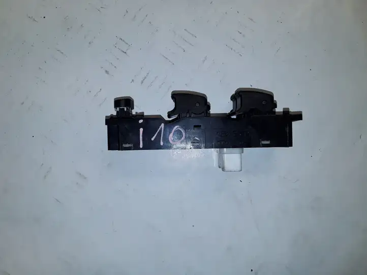 Hyundai i10 (2007 - 2012) 202006773 Кнопка стеклоподъемников — фото 3
