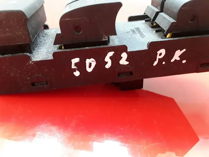 Opel Antara (2011 - 2017) 202007455 Кнопка стеклоподъемников — фото 2