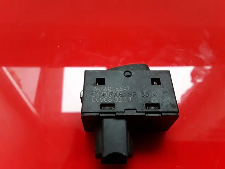 Peugeot 407 (2004 - 2011) 96360166XT Кнопка стеклоподъемников — фото 2
