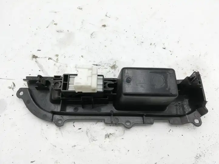 Nissan X-Trail T30 (2001 - 2007) 80961 Блок кнопок стеклоподъемников — фото 3