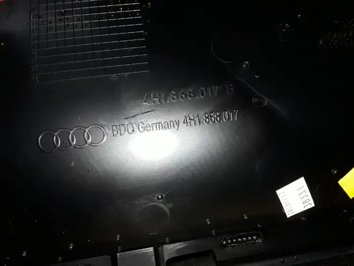 Audi A8 S8 D4 4H (2010 - 2014) 4H1868017B Обшивка передней двери — фото 3