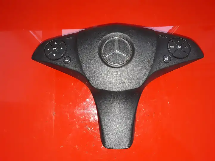 Mercedes-Benz C W204 (2007 - 2014) 307069999162AD Подушка безопасности руля — фото 1