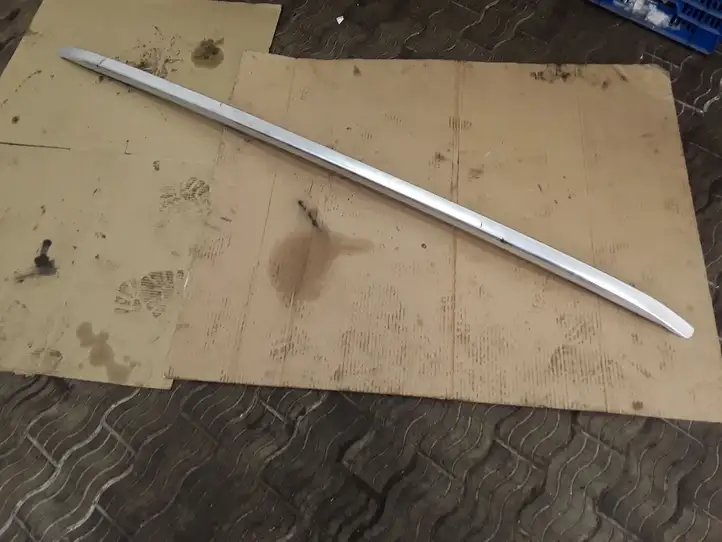 Audi Q7 (2005 - 2009)  4L0860022E Рейлинг крыши 