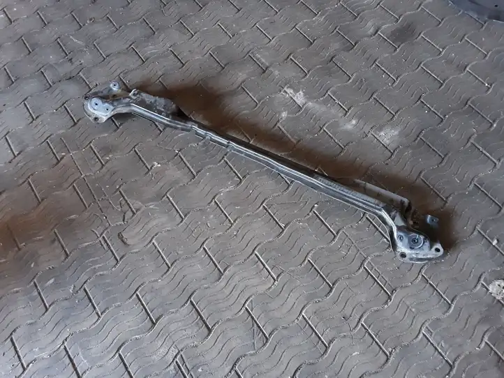 Ford C-MAX II (2010 - 2015) Другая часть кузова — фото 1