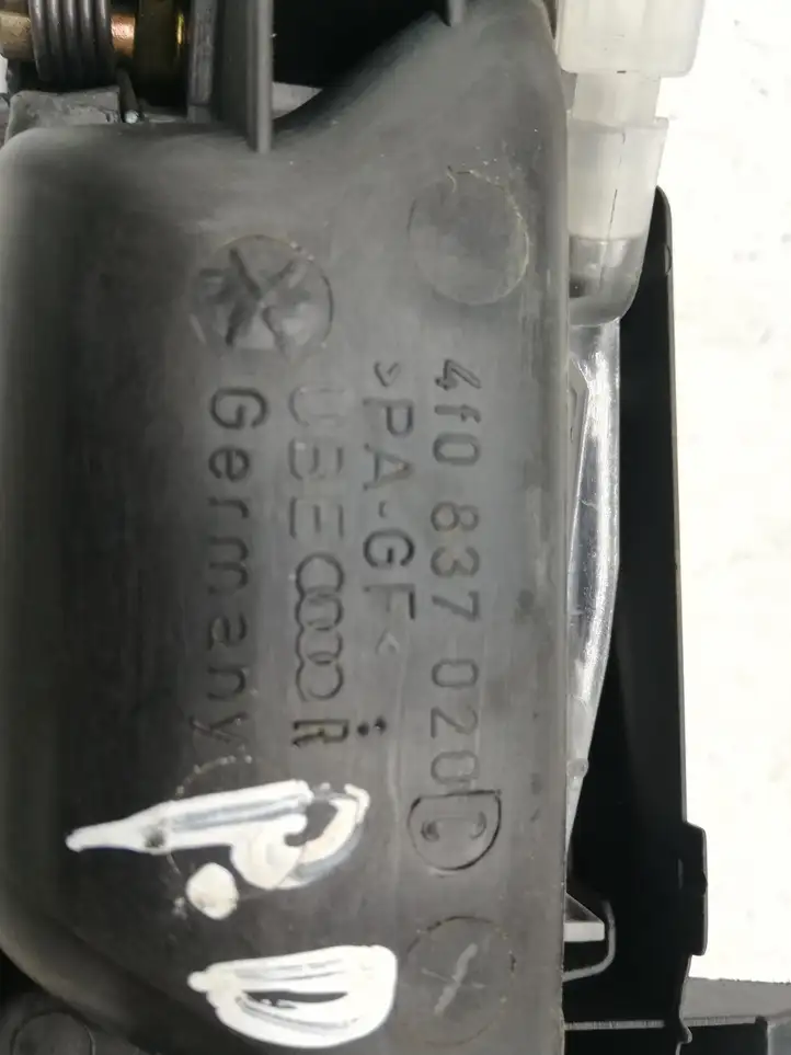 Audi A6 S6 C6 4F (2004 - 2008) 4F0837020 Внутренняя ручка двери — фото 3