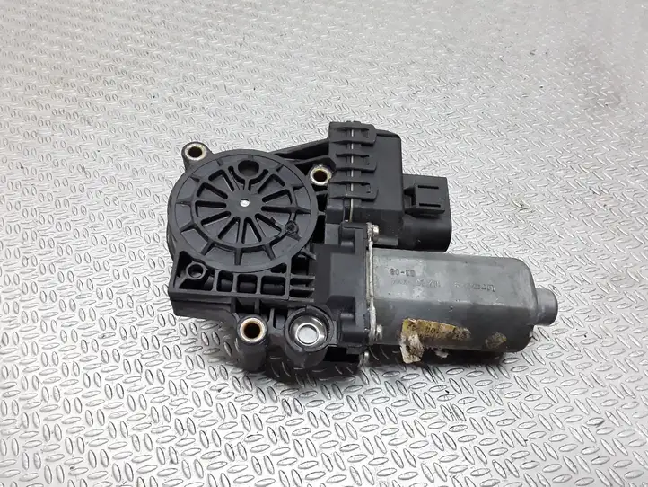 Audi A6 S6 C5 4B (1997 - 2001) 0130821785 Стеклоподъемник задней двери — фото 3