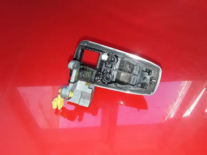 Jeep Grand Cherokee (2010 - 2021) 45291000 Накладка ручки задней двери — фото 2