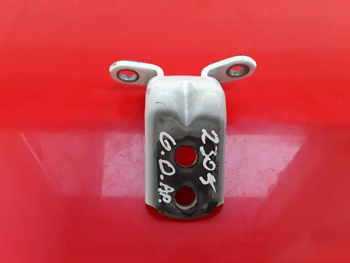 Nissan Leaf I (ZE0) (2010 - 2017) A047743 Нижняя петля задней двери — фото 2