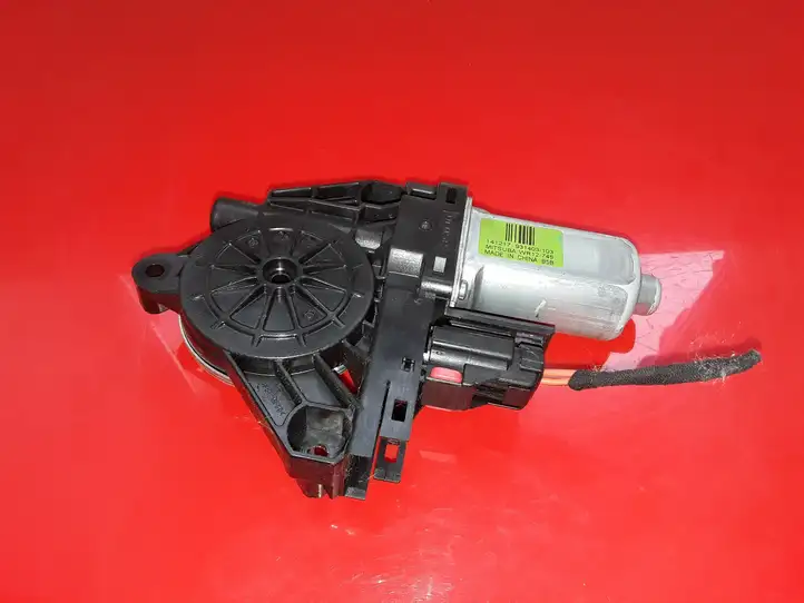 Jeep Grand Cherokee (2010 - 2021) 931403103 Стеклоподъемник задней двери — фото 1
