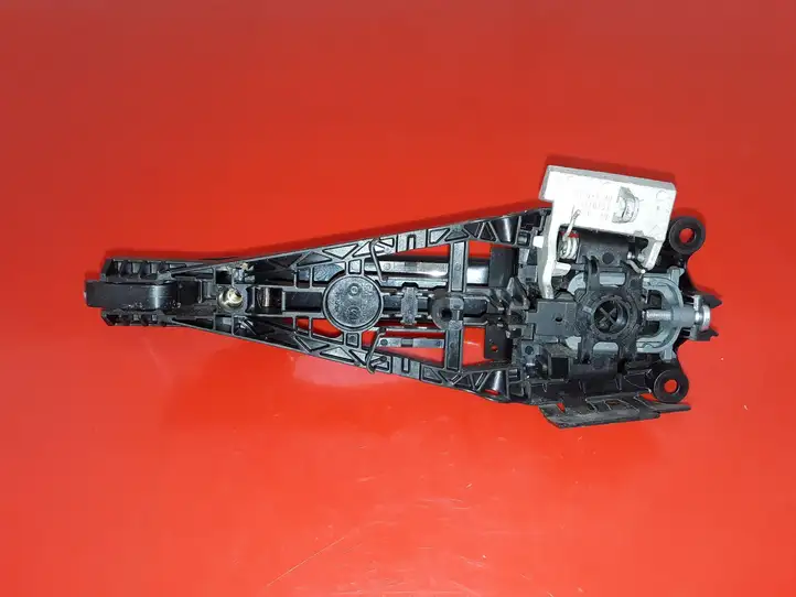 Opel Astra J (2009 - 2012) 94002320 Наружная ручка задней двери — фото 3