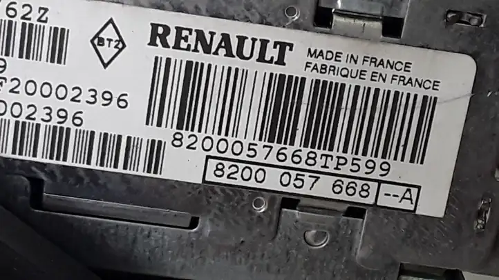 Renault Vel Satis (2002 - 2005) 8200057668A Магнитола / мультимедийная система — фото 6
