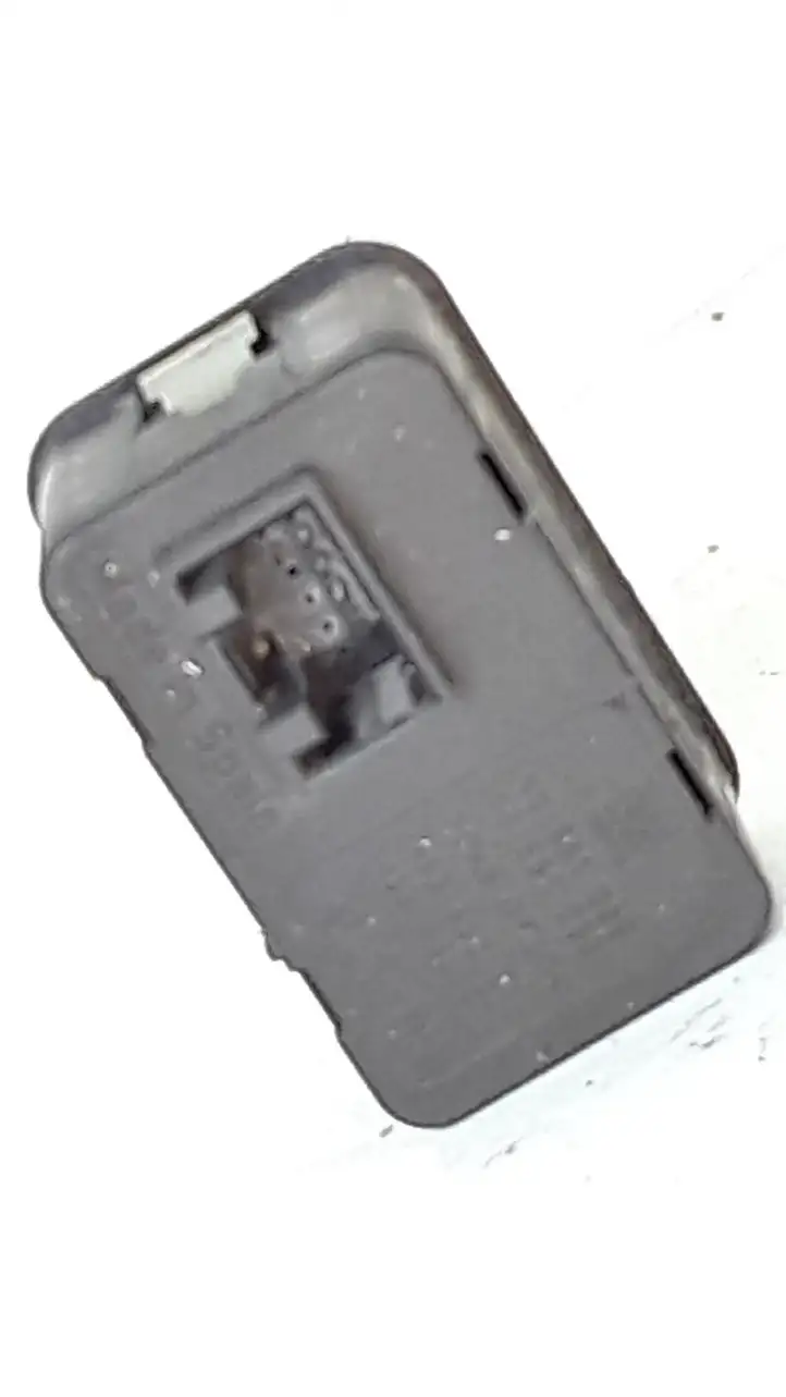 Opel Astra G (1998 - 2004) 90561086 Блок кнопок стеклоподъемников — фото 2