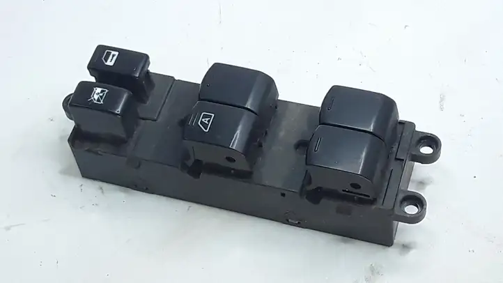 Subaru Impreza III (2008 - 2012) 157393 Кнопка стеклоподъемников — фото 1