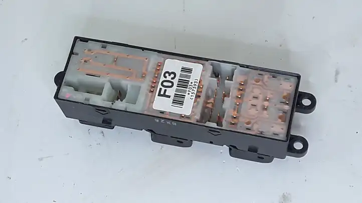 Subaru Impreza III (2008 - 2012) 157393 Кнопка стеклоподъемников — фото 2