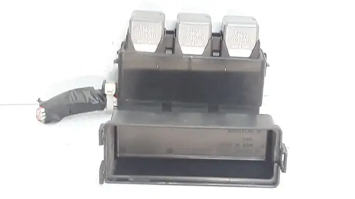 Subaru Impreza III (2008 - 2012) 1567002960 Блок монтирования реле — фото 1