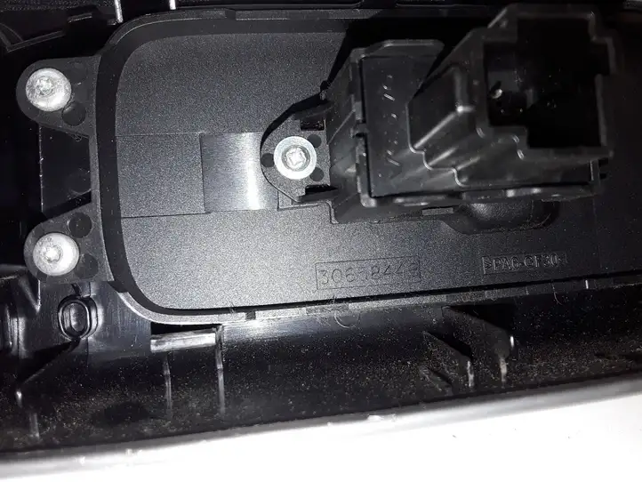 Volvo S40 (2004 - 2007) 8663815 Кнопка стеклоподъемников — фото 3