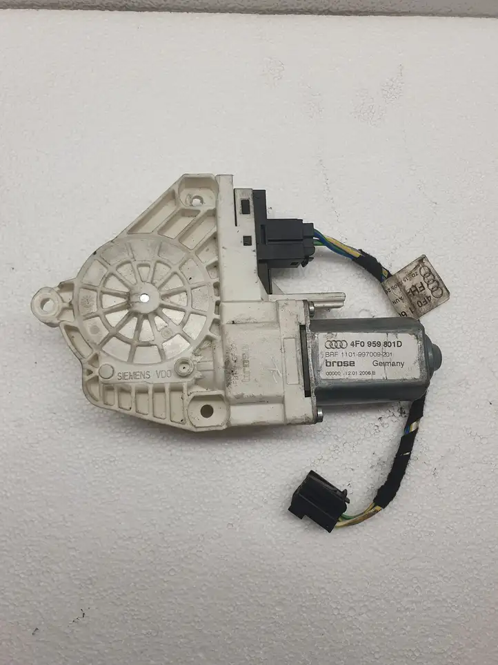 Audi A6 S6 C6 4F (2004 - 2008) 4F0959801D Стеклоподъемник задней двери — фото 3
