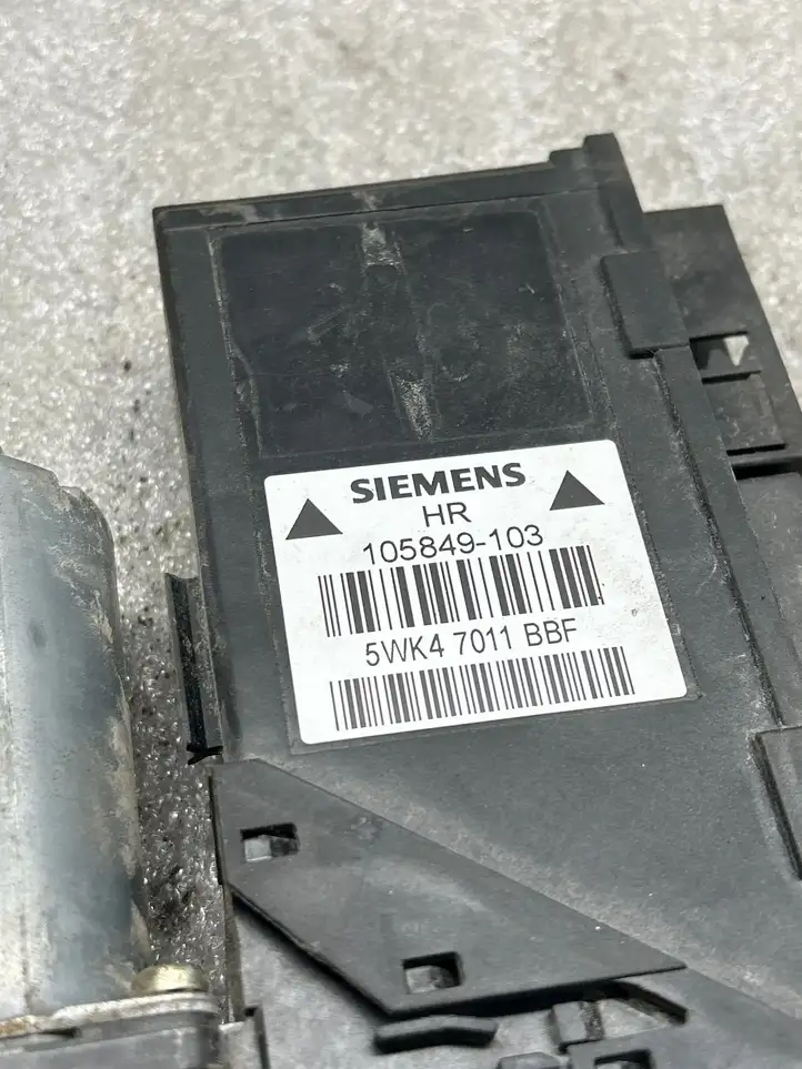 Audi A4 S4 B6 8E 8H (2000 - 2006) 105848103 Стеклоподъемник задней двери — фото 3