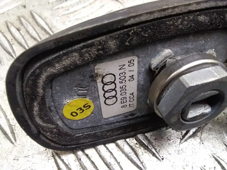 Audi A4 S4 B7 8E 8H (2004 - 2009) 8E9035503N Радиоантенна — фото 2