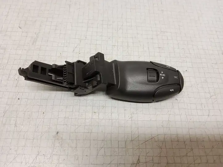 Peugeot 307 (2005 - 2008) 96637240XT Кнопки на рулевом колесе — фото 1