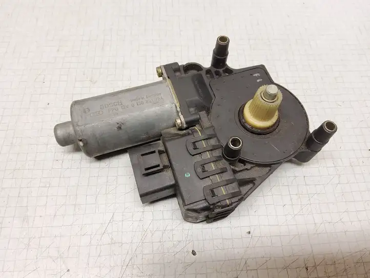Audi A6 S6 C5 4B (1997 - 2001) 0130821784 Стеклоподъемник задней двери — фото 1