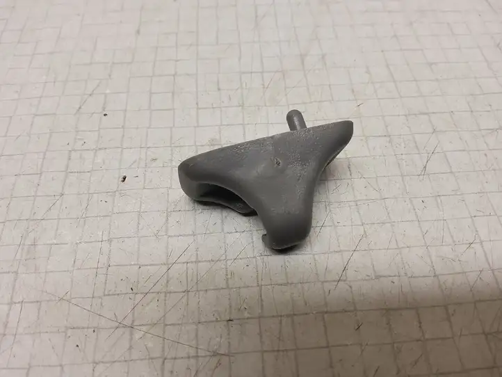 Chevrolet Nubira (2003 - 2009) Крепление солнцезащитного козырька — фото 3