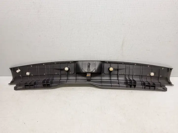 Toyota Avensis T250 (2003 - 2006) 5838705090 Отделка порога багажника — фото 2