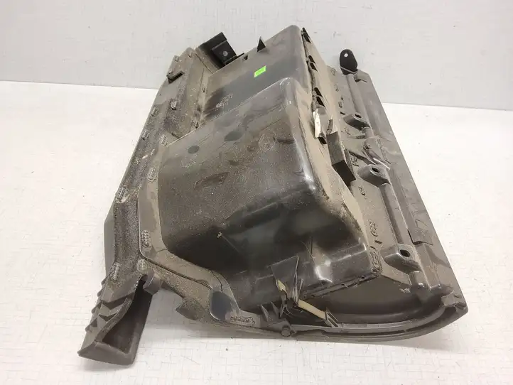Audi A3/S3 8L (1996 - 2000) 8L1857095 Бардачок в сборе — фото 2