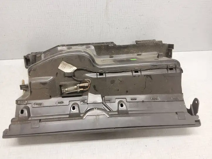 Audi A3/S3 8L (1996 - 2000) 8L1857095 Бардачок в сборе — фото 4